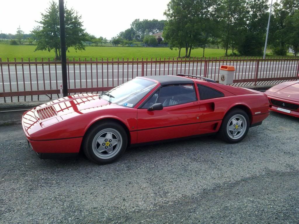 Ferrari_08_zps40128a96.jpg