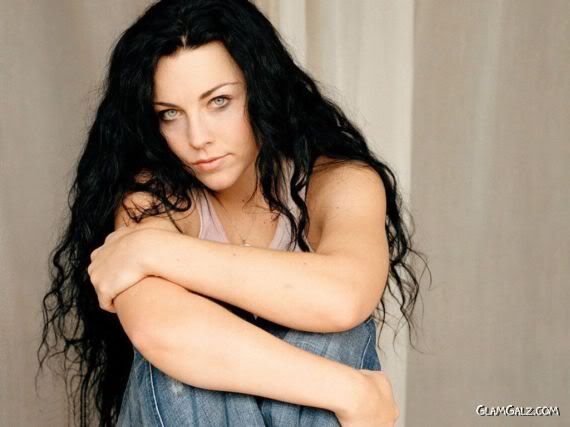 evanescence amy lee. Gorgeous Evanescence Star Amy