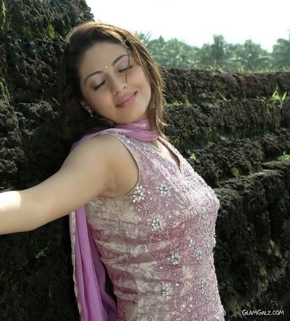 Pretty Indian Actress Sada