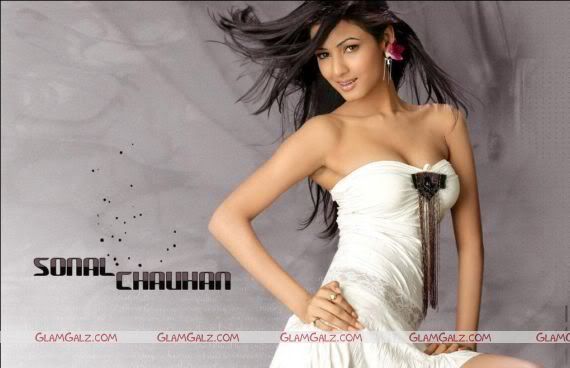 Click to Enlarge - Sonal Chauhan Wallpapers