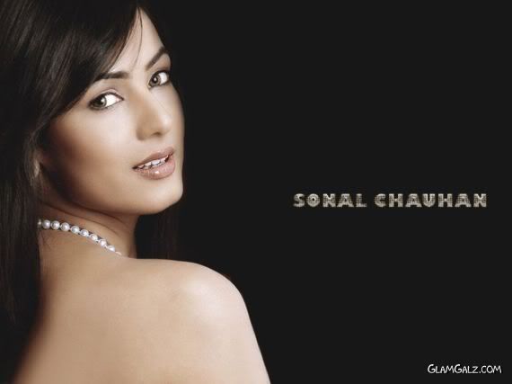 Click to Enlarge - Sonal Chauhan Wallpapers