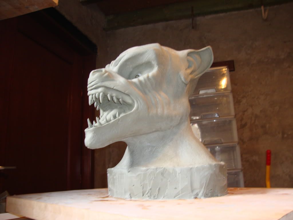 werewolffinishedsculpt009.jpg