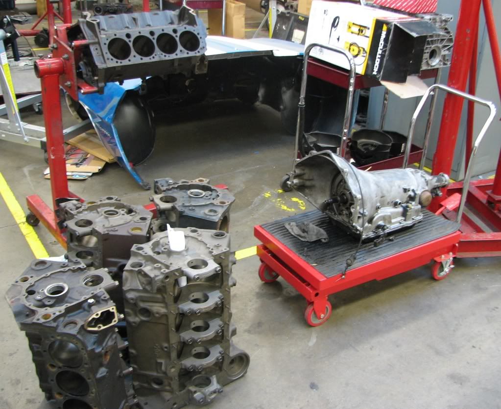 EngineInstall001.jpg Transmission waiting image by Marroweter