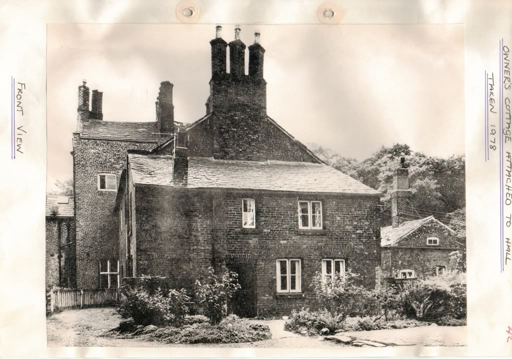 bewseyoldhall1978ownwerscottageattachedtoHall.jpg