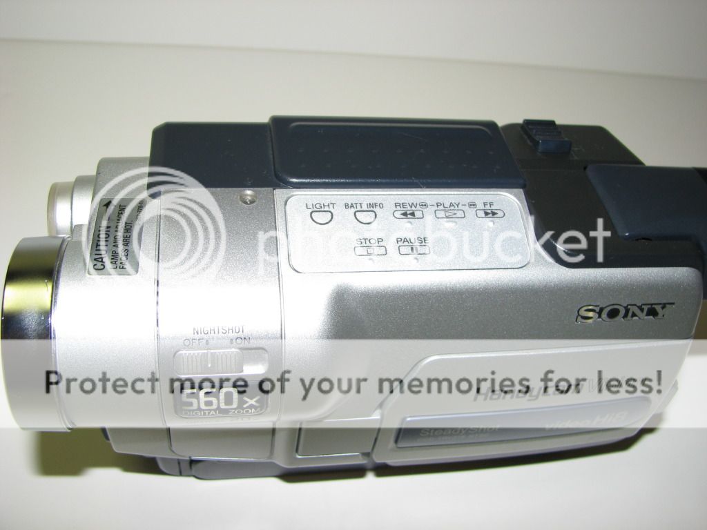 Mint Sony CCD TRV318 Hi8 8mm Camcorder   Transfer Hi8 or 8mm to DVD/PC 