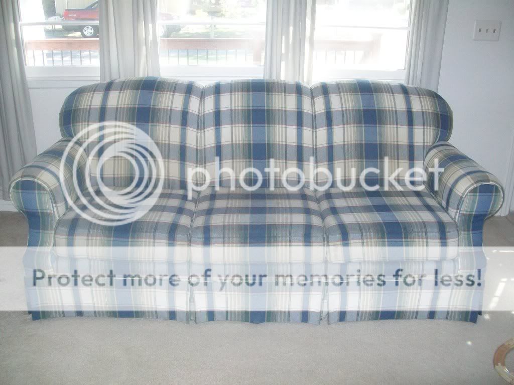 I have an ugly sofa *pic* need slipcover help BabyCenter