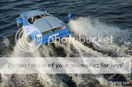 Worlds First Splash Car