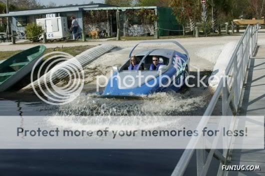 Worlds First Splash Car