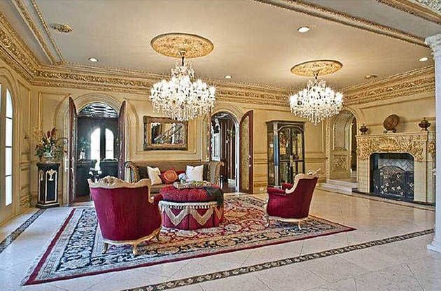 photo inside-big-poppas-georgia-mansion-3-1140385710242983995_zps794f82a8.jpg